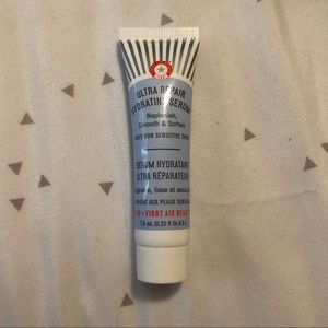 First Aid Beauty Ultra Repair Serum
